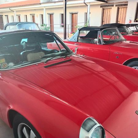 Hostal Almagro - Parking Luaran gambar