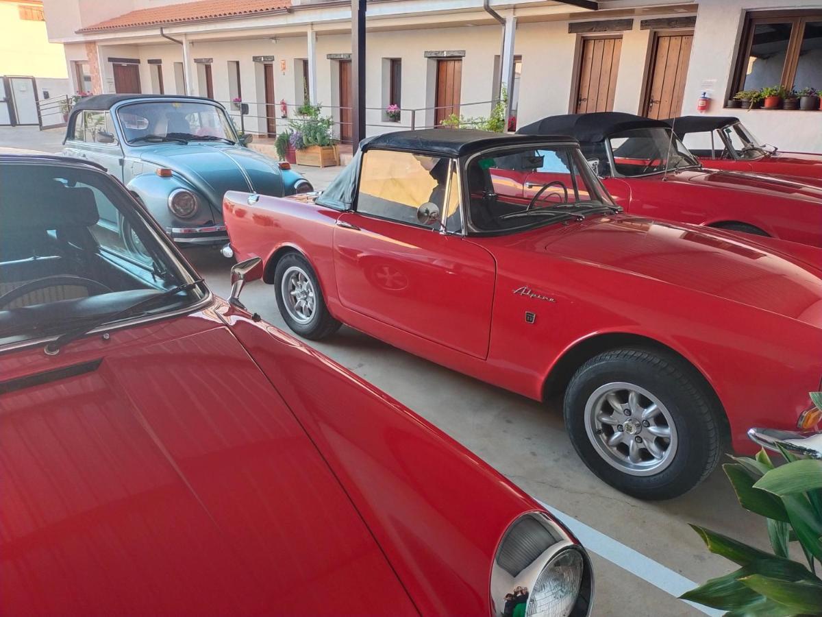 Hostal Almagro - Parking Luaran gambar